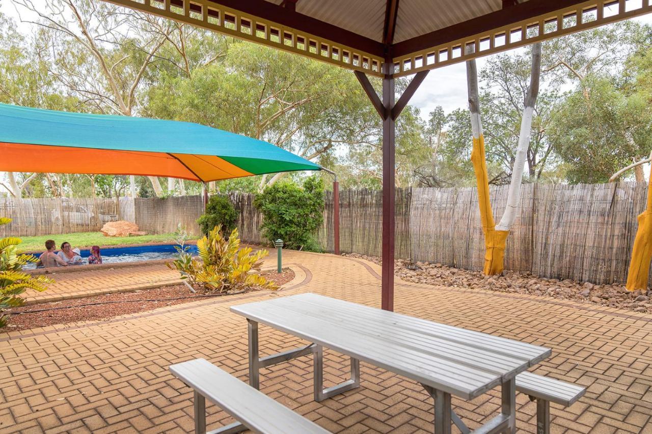 Outback Caravan Park Tennant Creek Buitenkant foto