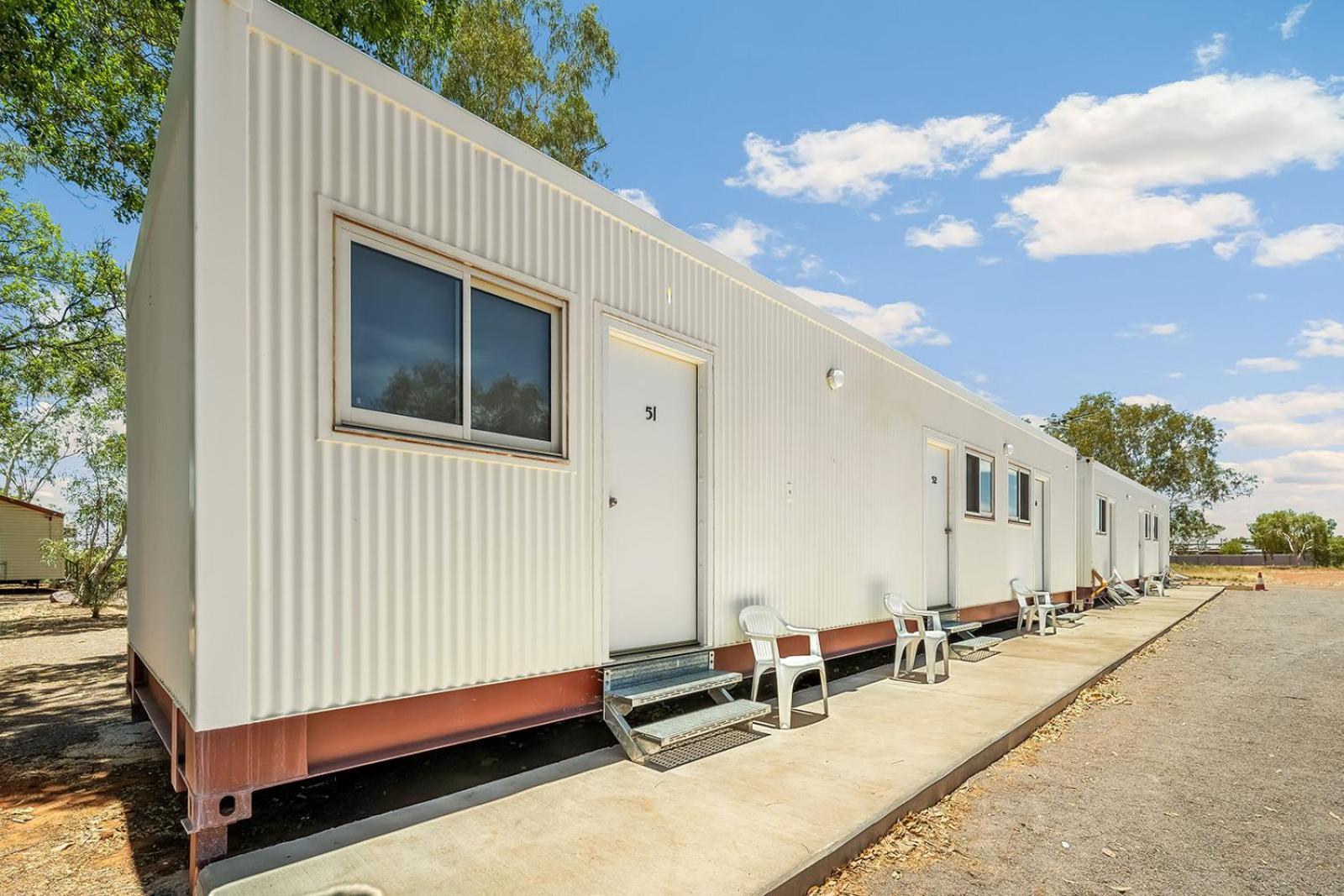 Outback Caravan Park Tennant Creek Buitenkant foto